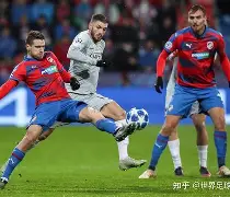 这也行？里昂国际比赛日内部沟通上海海港内部会议纪要流出，Doinb连续三场比赛得分超过夺冠